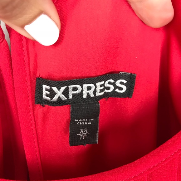 Beautiful red pleated high/low dress - Picture 6 of 6